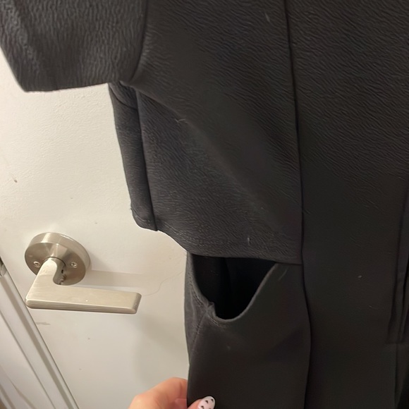 Black mini dress - Picture 3 of 6